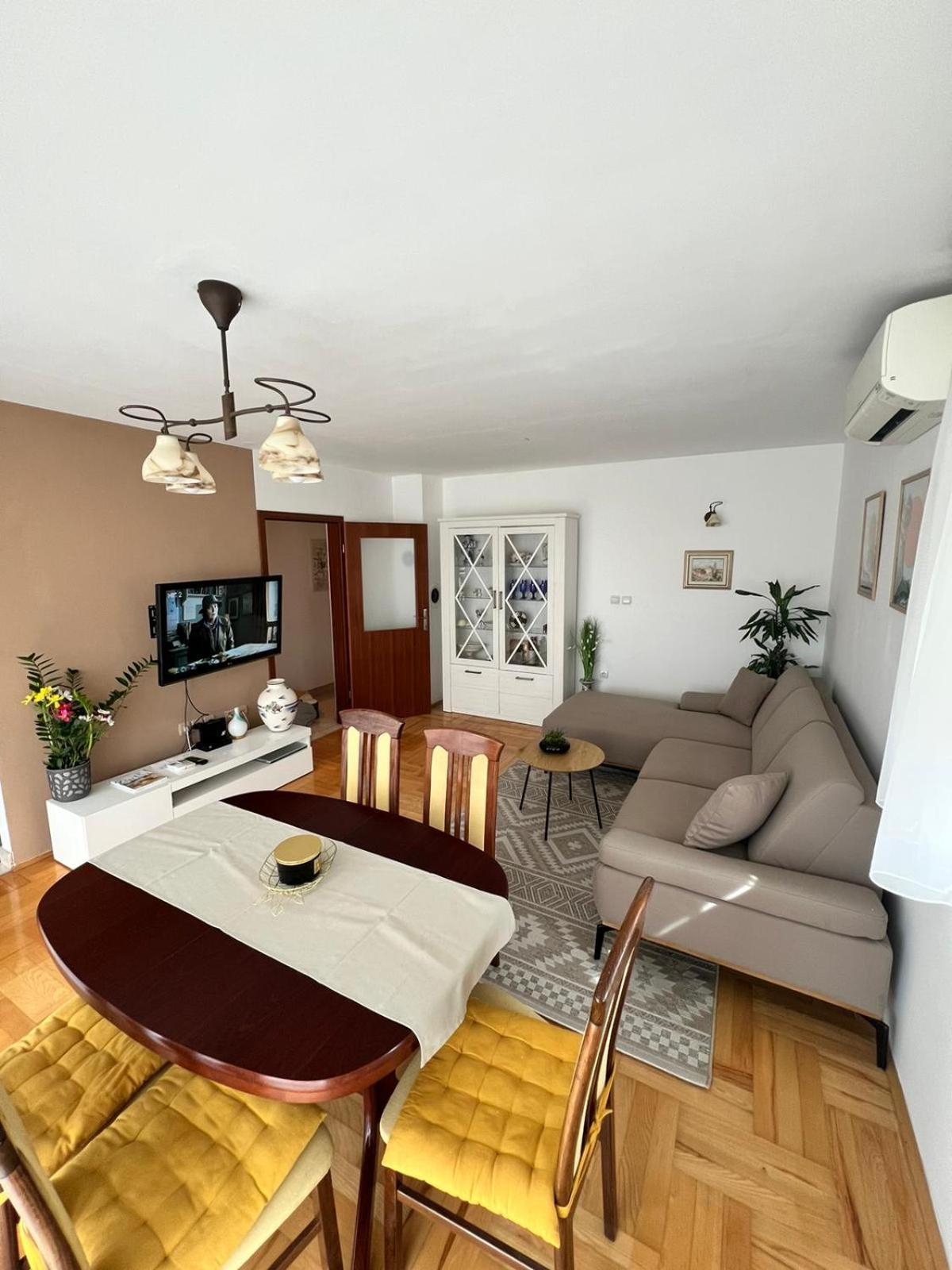 Apartment Nelly- Self Check-In 자다르 외부 사진